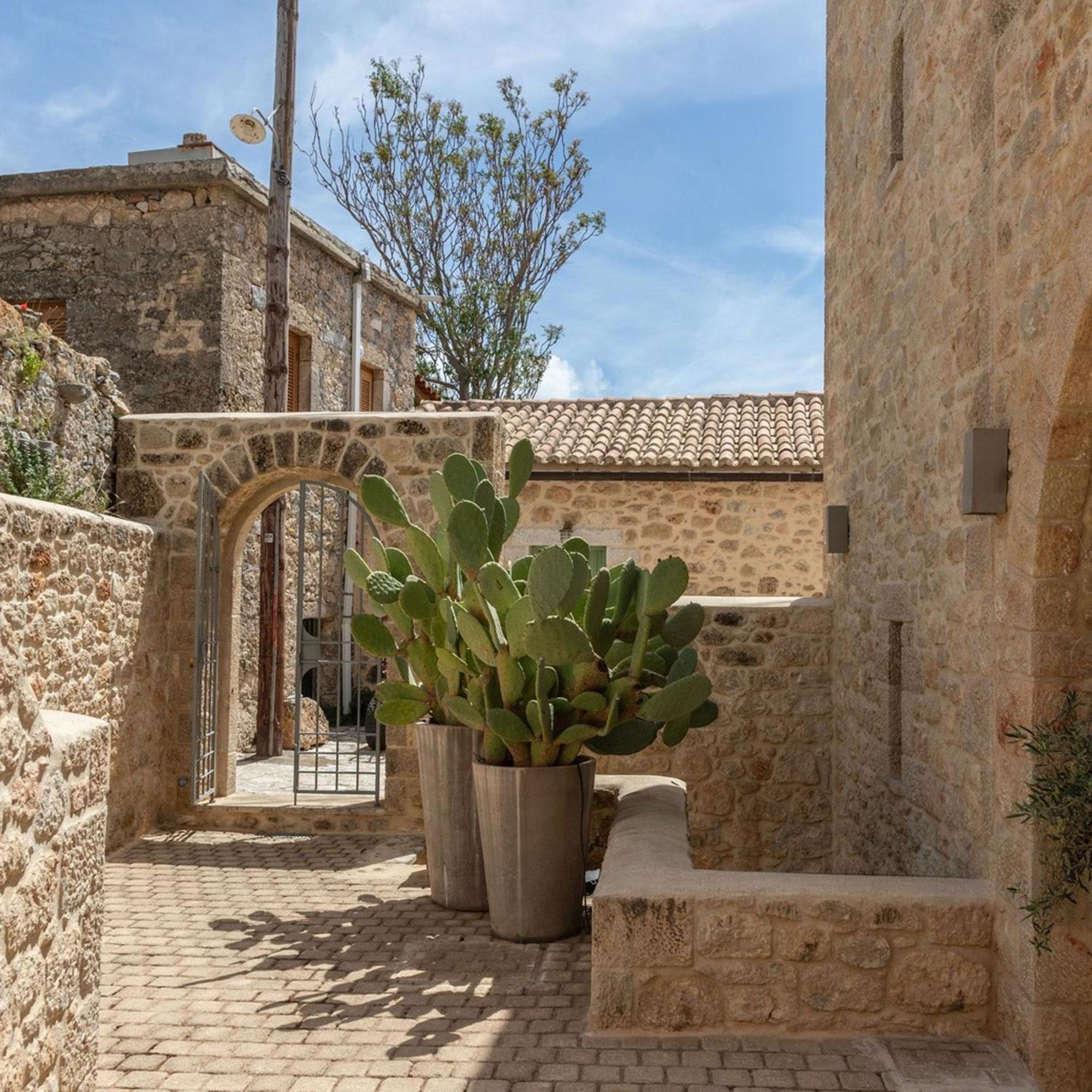 Korona Boutique Hotel Oitylo Exterior foto