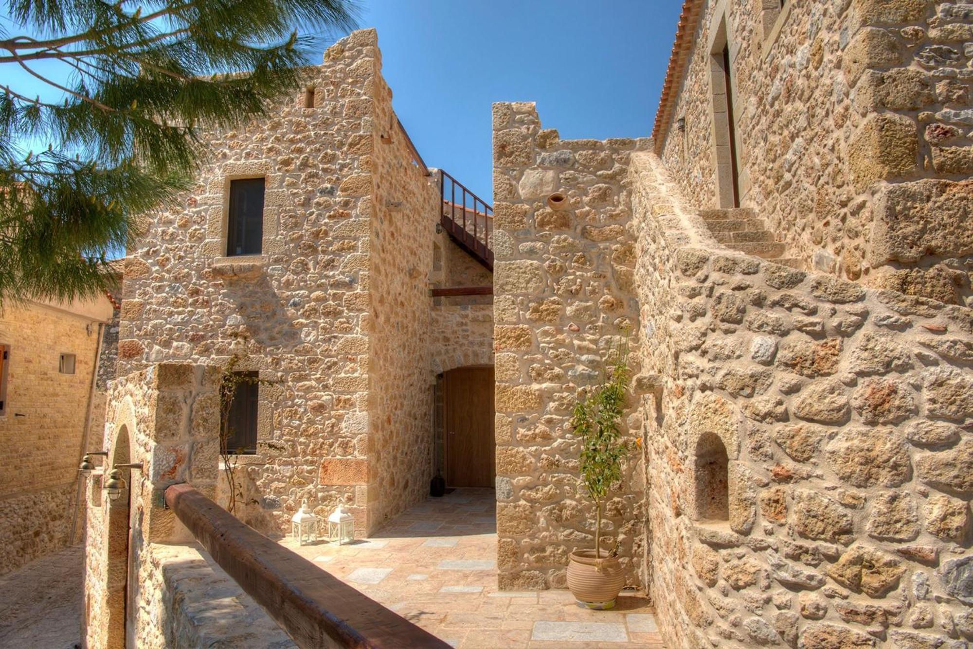 Korona Boutique Hotel Oitylo Exterior foto